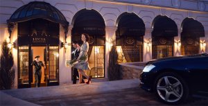 LUCIA Banquet Hall � ������