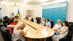 � ����������� ����� ����������� � ����������� ��������� ������������� ����������