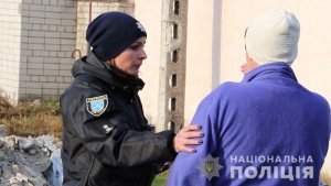 Для противодействия домашнему насилию в полиции Днепропетровской области работают специальные мобильные группы Для противодействия домашнему насилию в полиции Днепропетровской области работают специальные мобильные группы