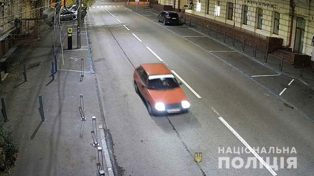 По подозрению в совершении кражи из офиса полицейские Днепра разоблачили двух мужчин По подозрению в совершении кражи из офиса полицейские Днепра разоблачили двух мужчин