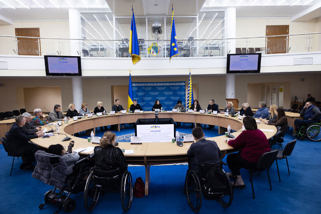 В Днепропетровской ОВА отметили тех, кто занимается людьми с инвалидностью, помогает им социализироваться и развиваться В Днепропетровской ОВА отметили тех, кто занимается людьми с инвалидностью, помогает им социализироваться и развиваться