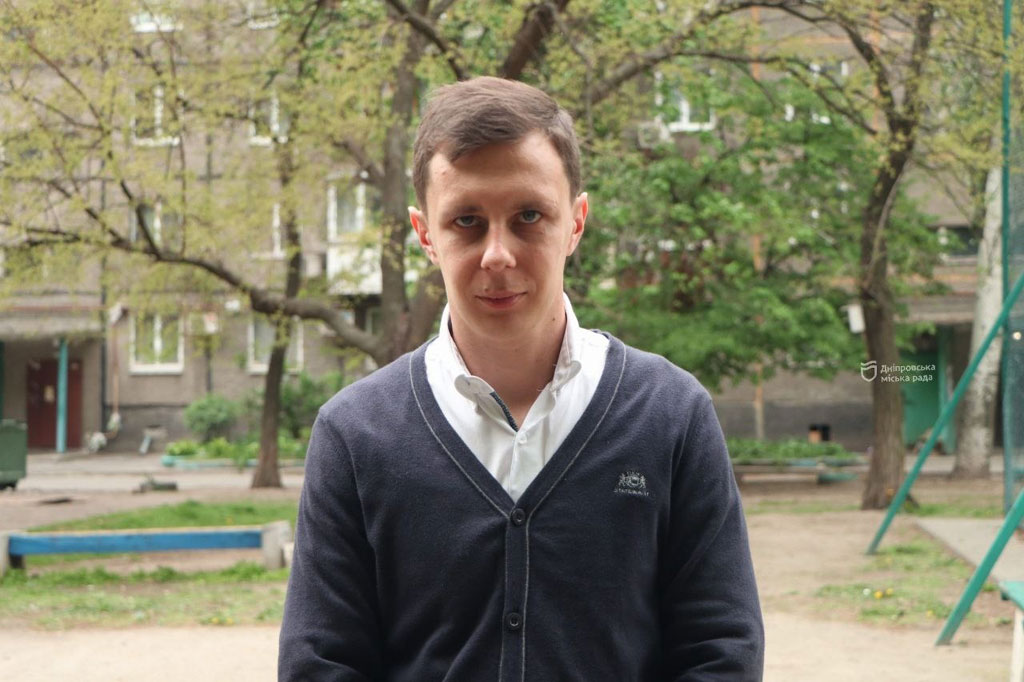 Днепровский городской совет через решение суда вернул квартиру брату и сестре Палюх, которую отобрали мошенники Днепровский городской совет через решение суда вернул квартиру брату и сестре Палюх, которую отобрали мошенники