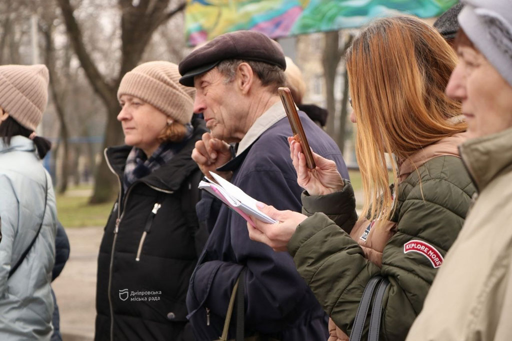 В Днепре провели бесплатную экскурсии по истории происхождения и развития города В Днепре провели бесплатную экскурсии по истории происхождения и развития города
