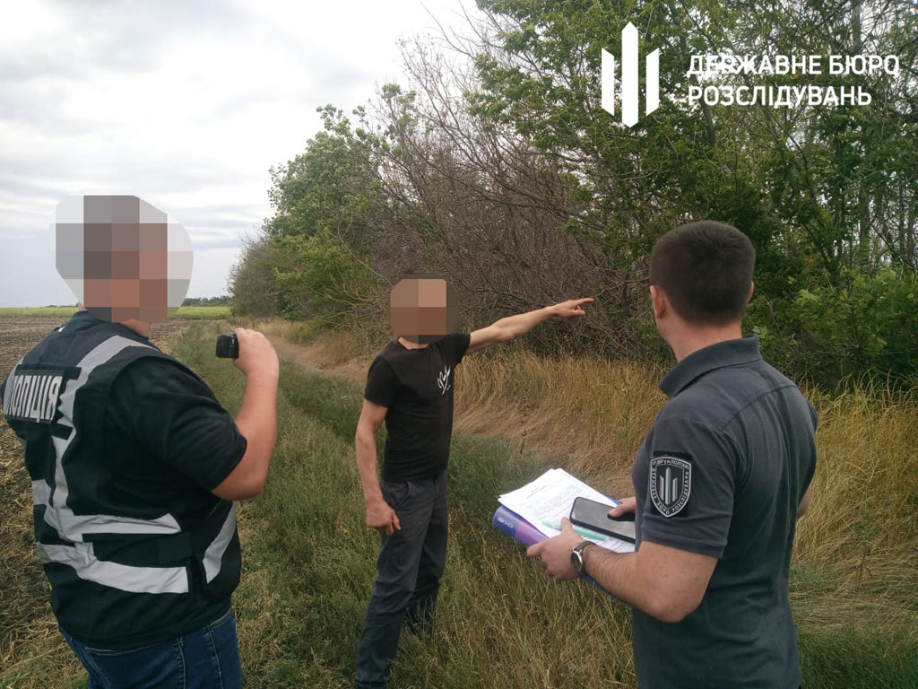 На Днепропетровщине ГБР разоблачило правоохранителя, возглавившего банду «черных лесорубов» На Днепропетровщине ГБР разоблачило правоохранителя, возглавившего банду «черных лесорубов»