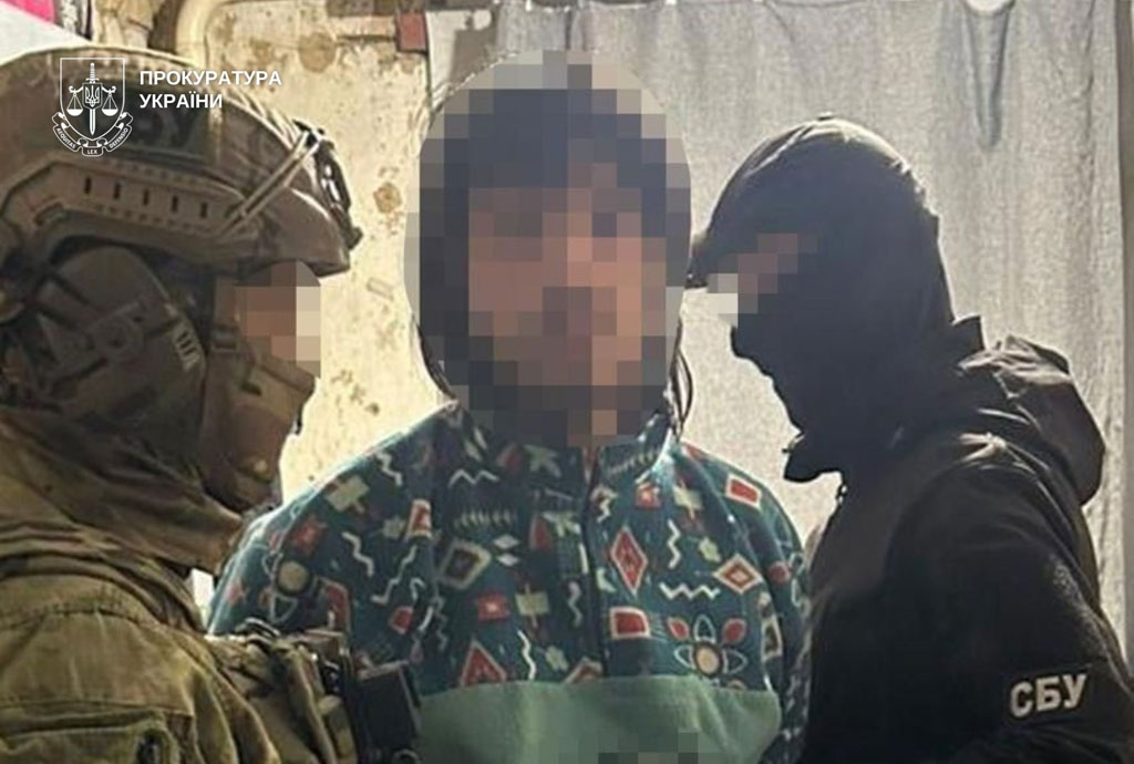 К 15 годам лишения свободы приговорен житель Днепра, который маскировал камеры под «скворечники» и передавал данные о перемещении эшелонов ВСУ спецслужбам России К 15 годам лишения свободы приговорен житель Днепра, который маскировал камеры под «скворечники» и передавал данные о перемещении эшелонов ВСУ спецслужбам России