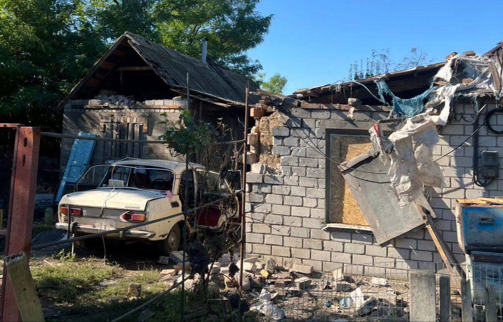 Полиция документирует последствия российских атак по Днепропетровщине за прошедшие сутки 25-26 августа Полиция документирует последствия российских атак по Днепропетровщине за прошедшие сутки 25-26 августа