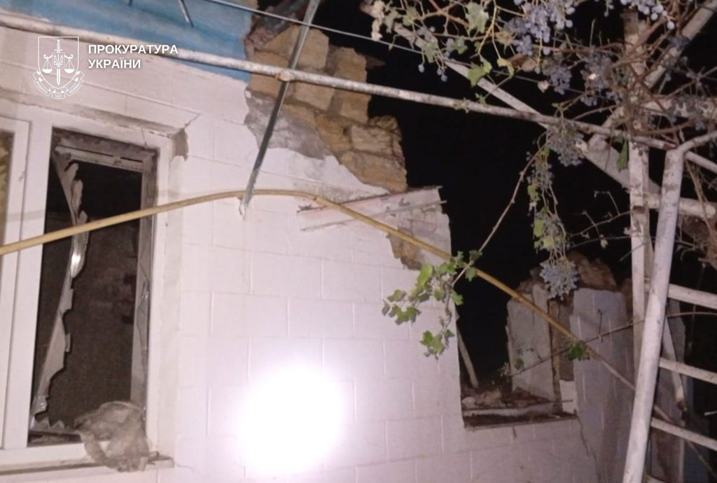 Полиция Днепропетровской области документирует последствия атаки врага: три человека погибли, восемь пострадали Полиция Днепропетровской области документирует последствия атаки врага: три человека погибли, восемь пострадали