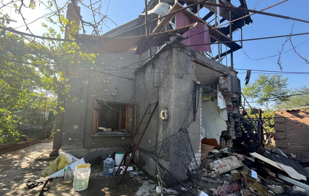 На Днепропетровщине из-за вражеских обстрелов один человек погиб, 11 получили ранения: по фактам военных преступлений РФ полицейские открыли уголовные производства На Днепропетровщине из-за вражеских обстрелов один человек погиб, 11 получили ранения: по фактам военных преступлений РФ полицейские открыли уголовные производства