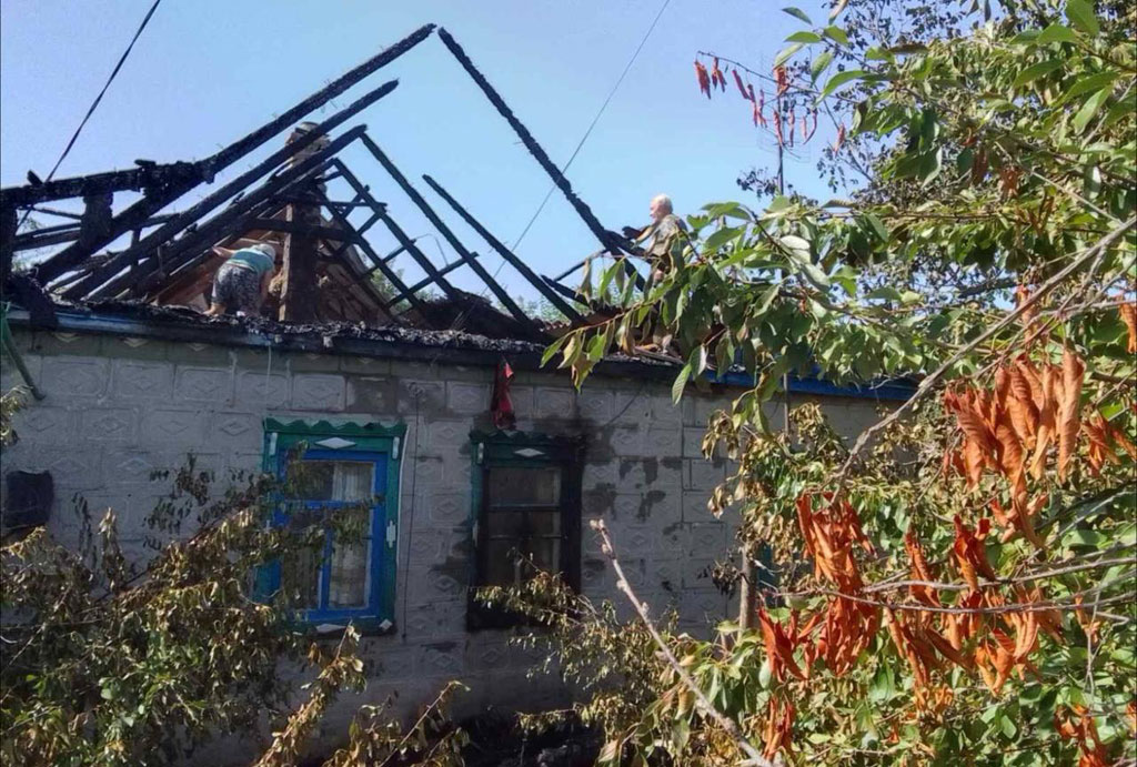 На Днепропетровщине из-за вражеских обстрелов один человек погиб, 11 получили ранения: по фактам военных преступлений РФ полицейские открыли уголовные производства На Днепропетровщине из-за вражеских обстрелов один человек погиб, 11 получили ранения: по фактам военных преступлений РФ полицейские открыли уголовные производства
