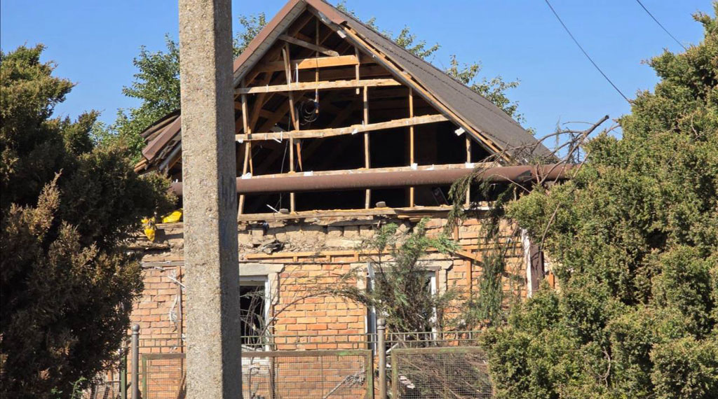 На Днепропетровщине из-за вражеских обстрелов один человек погиб, 11 получили ранения: по фактам военных преступлений РФ полицейские открыли уголовные производства На Днепропетровщине из-за вражеских обстрелов один человек погиб, 11 получили ранения: по фактам военных преступлений РФ полицейские открыли уголовные производства