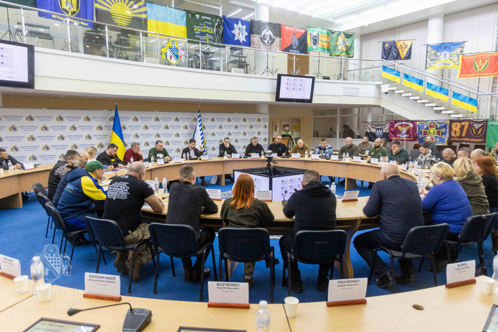 В Днепропетровской области ветеранам вручили сертификаты на жилье В Днепропетровской области ветеранам вручили сертификаты на жилье