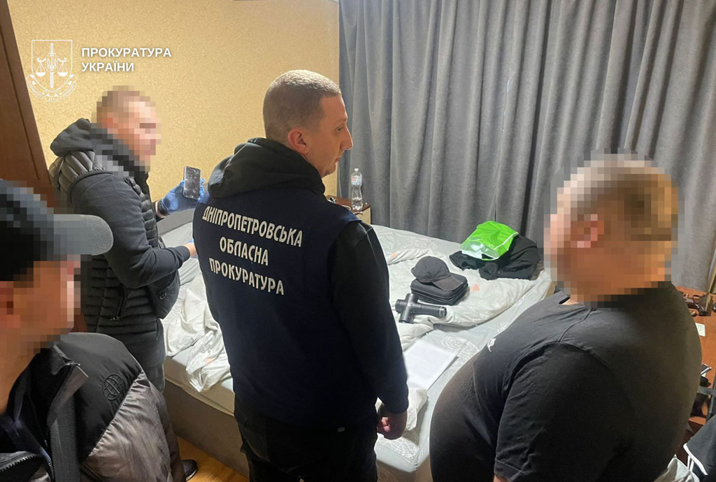 Присвоили более 50 млн. грн. по поддельным документам: полицейские разоблачили мошенников в Днепре Присвоили более 50 млн. грн. по поддельным документам: полицейские разоблачили мошенников в Днепре