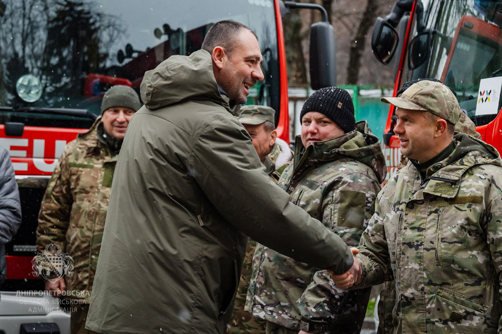 Для работы пожарных команд: две общины Днепропетровщины получили спецавто от международных партнеров Для работы пожарных команд: две общины Днепропетровщины получили спецавто от международных партнеров