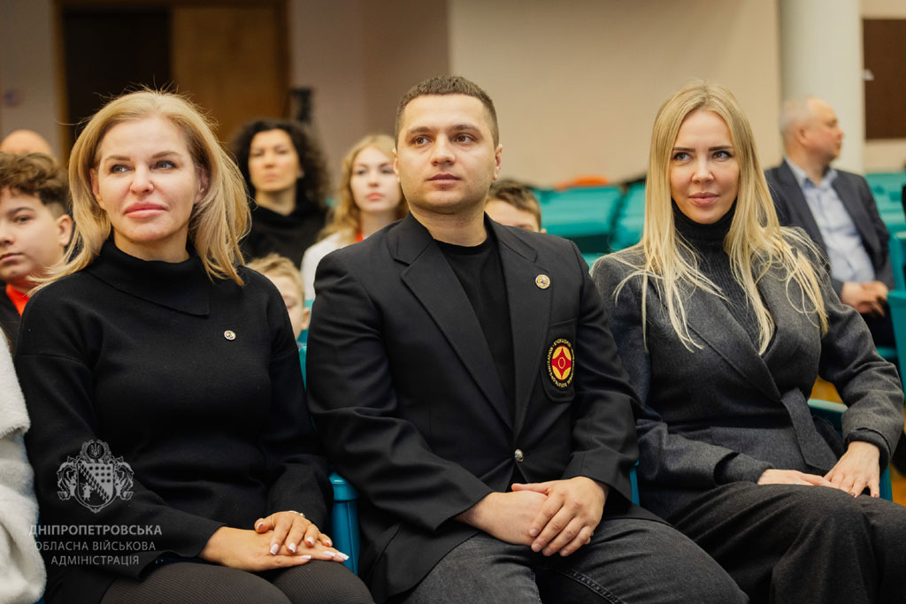 На Днепропетровщине отметили спортсменов и тренеров по киокушин каратэ за высокие достижения в 2025 На Днепропетровщине отметили спортсменов и тренеров по киокушин каратэ за высокие достижения в 2025