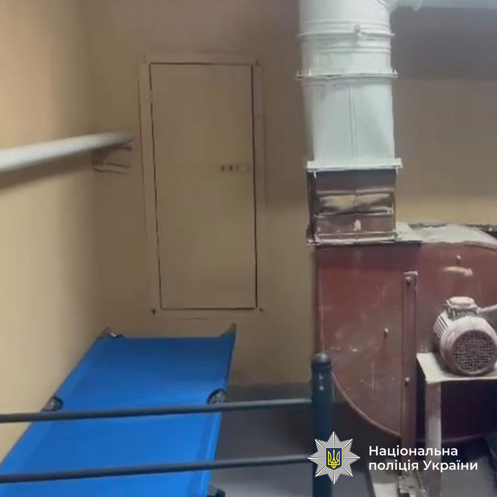 Завладели почти 7 млн. грн. при ремонте школьных укрытий: на Днепропетровщине на скамье подсудимых оказались чиновники горсовета и подрядной организации Завладели почти 7 млн. грн. при ремонте школьных укрытий: на Днепропетровщине на скамье подсудимых оказались чиновники горсовета и подрядной организации