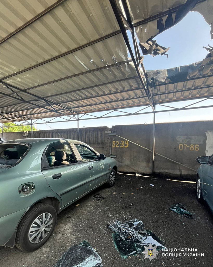 Трое раненых при очередном обстреле Никополя: полиция задокументировала военные преступления оккупантов Трое раненых при очередном обстреле Никополя: полиция задокументировала военные преступления оккупантов