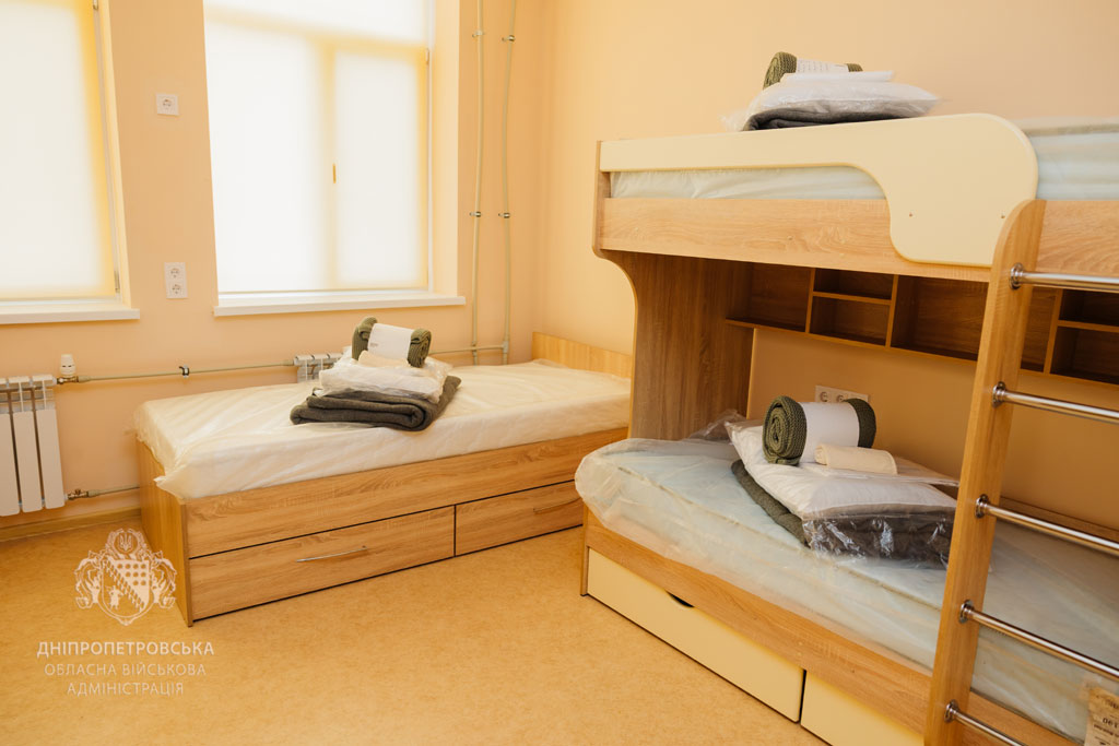 Более 30 семей мариупольцев получили ключи от смарт-квартир в Днепре Более 30 семей мариупольцев получили ключи от смарт-квартир в Днепре