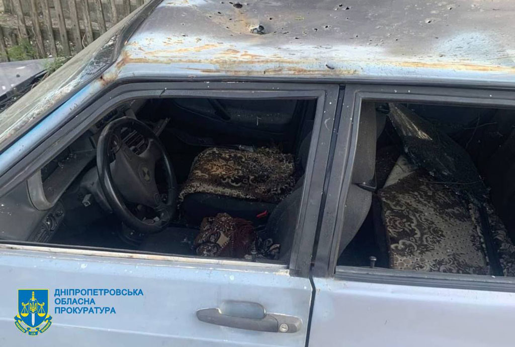 Враг атаковал четыре общины Никопольщины: пострадали пять человек, среди них полицейский: следователи документируют последствия российских ударов Враг атаковал четыре общины Никопольщины: пострадали пять человек, среди них полицейский: следователи документируют последствия российских ударов