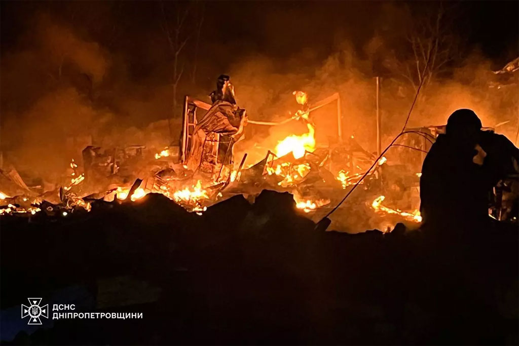 Вражеские войска продолжают атаковать Днепропетровщину – есть погибшие и пострадавшие: следователи работают на местах атак и собирают вещественные доказательства Вражеские войска продолжают атаковать Днепропетровщину – есть погибшие и пострадавшие: следователи работают на местах атак и собирают вещественные доказательства