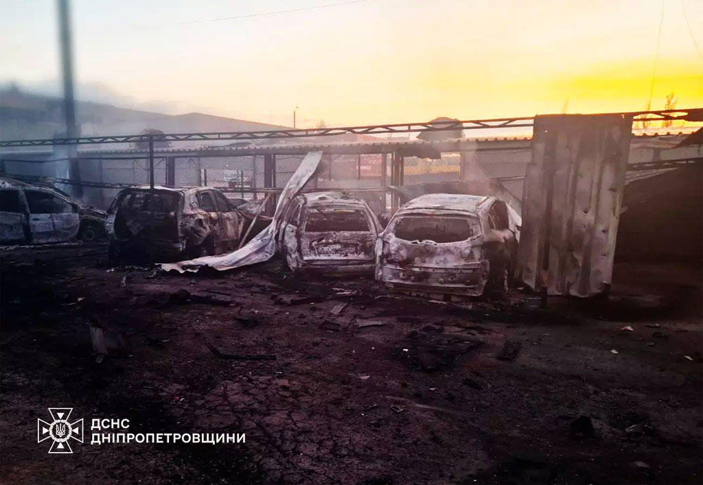 В течение суток враг атаковал Днепропетровскую область – есть погибшие и пострадавшие: полиция работает на местах атаки и принимает сообщения от пострадавших В течение суток враг атаковал Днепропетровскую область – есть погибшие и пострадавшие: полиция работает на местах атаки и принимает сообщения от пострадавших