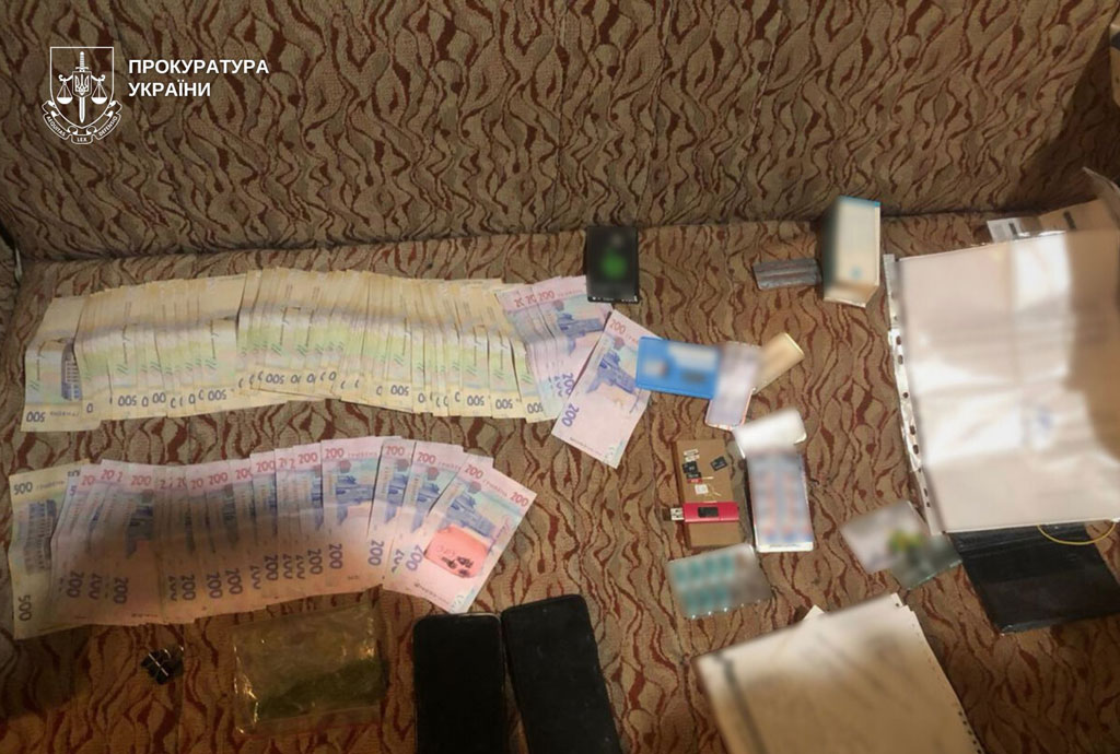 В Днепре перекрыт канал сбыта наркотиков в исправительную колонию В Днепре перекрыт канал сбыта наркотиков в исправительную колонию