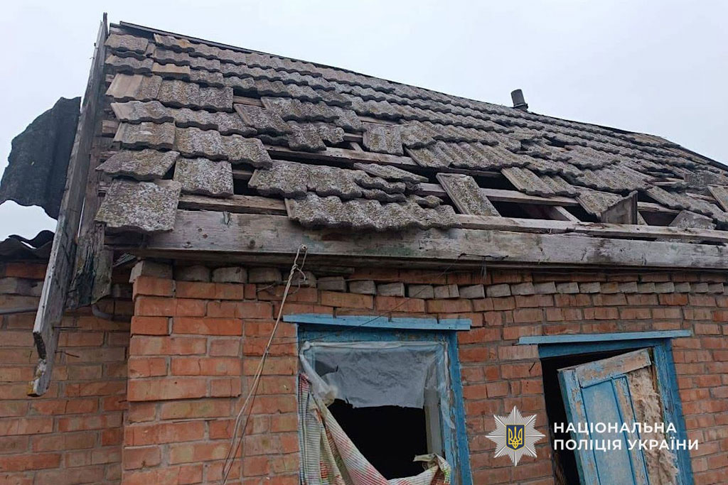 Восемь прифронтовых общин Днепропетровщины были атакованы врагом, есть раненые и погибший: полицейские продолжают сбор вещественных доказательств Восемь прифронтовых общин Днепропетровщины были атакованы врагом, есть раненые и погибший: полицейские продолжают сбор вещественных доказательств