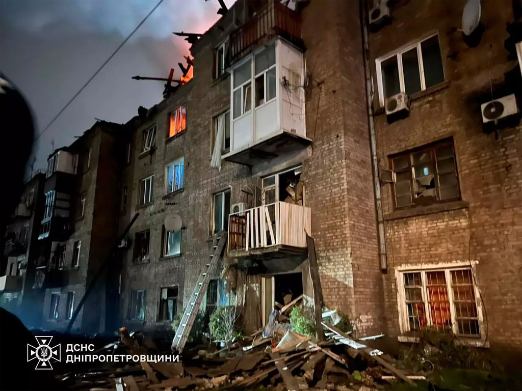 На Днепропетровщине 8 человек пострадали в результате массированной атаки беспилотниками по городу Каменское На Днепропетровщине 8 человек пострадали в результате массированной атаки беспилотниками по городу Каменское
