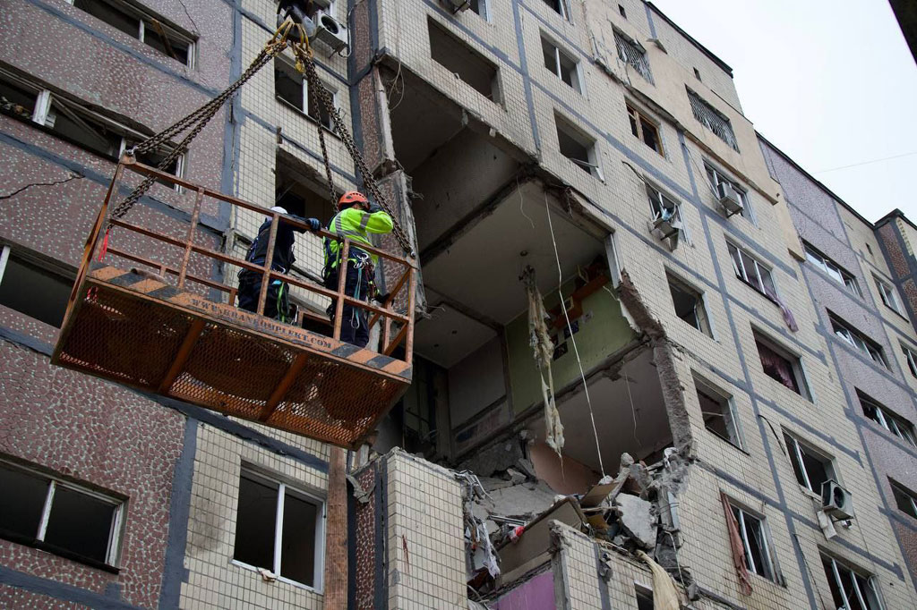 Комбинированная массированная атака РФ на Днепр и область: есть погибшие и раненые Комбинированная массированная атака РФ на Днепр и область: есть погибшие и раненые