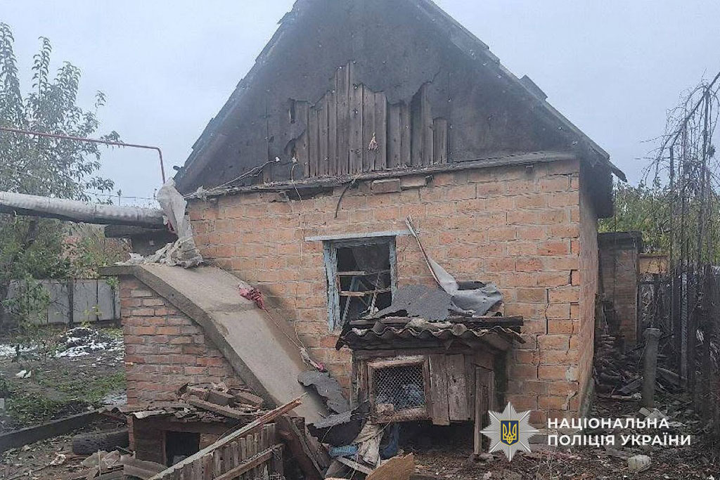 Пять общин Днепропетровщины получили удары врага, есть пострадавшие: полицейские выясняют последствия вражеских атак Пять общин Днепропетровщины получили удары врага, есть пострадавшие: полицейские выясняют последствия вражеских атак