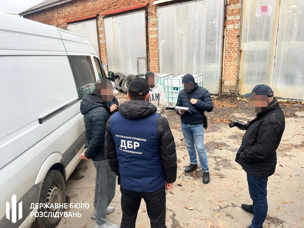 На Днепропетровщине ГБР разоблачило и заблокировало схему незаконного сбыта горючего ВСУ в пяти областях На Днепропетровщине ГБР разоблачило и заблокировало схему незаконного сбыта горючего ВСУ в пяти областях