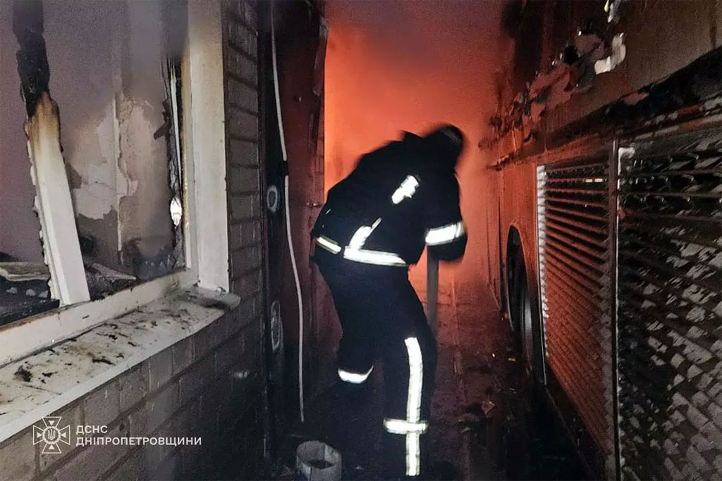 Враг атаковал Днепропетровщину 11-12 ноября – погиб человек, повреждены гражданские объекты: полицейские фиксируют последствия военных преступлений россиян Враг атаковал Днепропетровщину 11-12 ноября – погиб человек, повреждены гражданские объекты: полицейские фиксируют последствия военных преступлений россиян