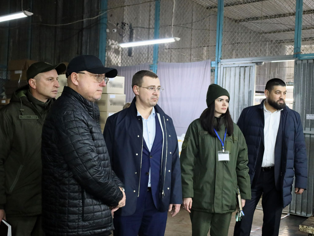Руководитель Днепропетровской областной прокуратуры Юрий Папуша проверил соблюдение прав осужденных в женской Каменской исправительной колонии (№34) Руководитель Днепропетровской областной прокуратуры Юрий Папуша проверил соблюдение прав осужденных в женской Каменской исправительной колонии (№34)