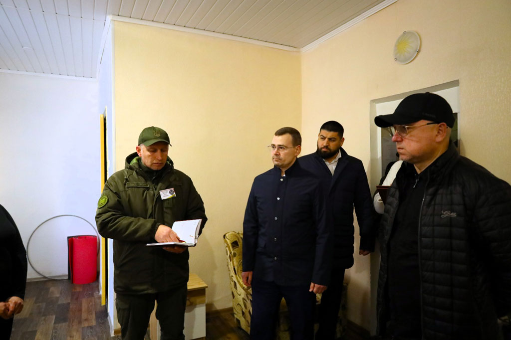 Руководитель Днепропетровской областной прокуратуры Юрий Папуша проверил соблюдение прав осужденных в женской Каменской исправительной колонии (№34) Руководитель Днепропетровской областной прокуратуры Юрий Папуша проверил соблюдение прав осужденных в женской Каменской исправительной колонии (№34)