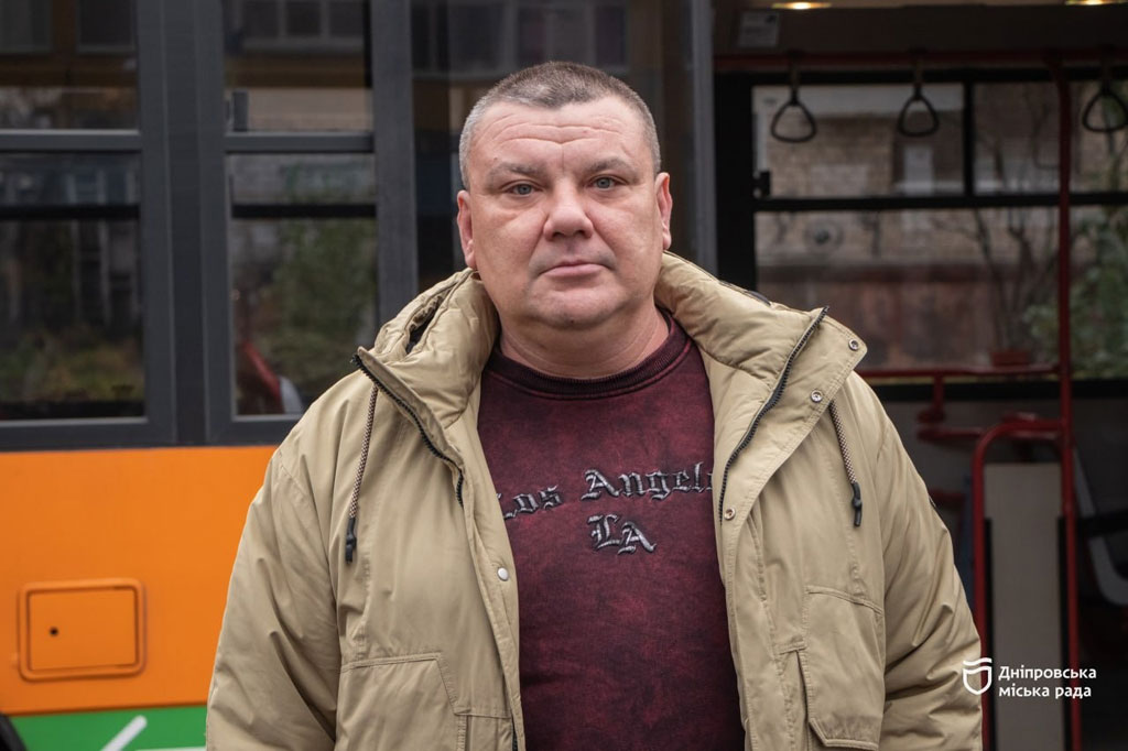 В Днепре школьников учат руководить дронами и спасать жизнь на уроках «Защита Украины» В Днепре школьников учат руководить дронами и спасать жизнь на уроках «Защита Украины»