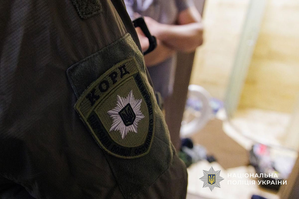 Полиция Днепра задокументировала деятельность группы, участники которой наладили незаконную схему сбыта психотропных веществ в больших объемах Полиция Днепра задокументировала деятельность группы, участники которой наладили незаконную схему сбыта психотропных веществ в больших объемах