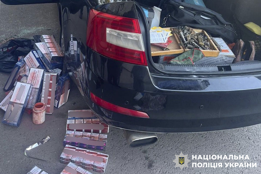 Похитили табачные изделия на сумму почти 400 тысяч гривен: в Кривом Роге полиция задержала группу лиц за серию имущественных преступлений Похитили табачные изделия на сумму почти 400 тысяч гривен: в Кривом Роге полиция задержала группу лиц за серию имущественных преступлений