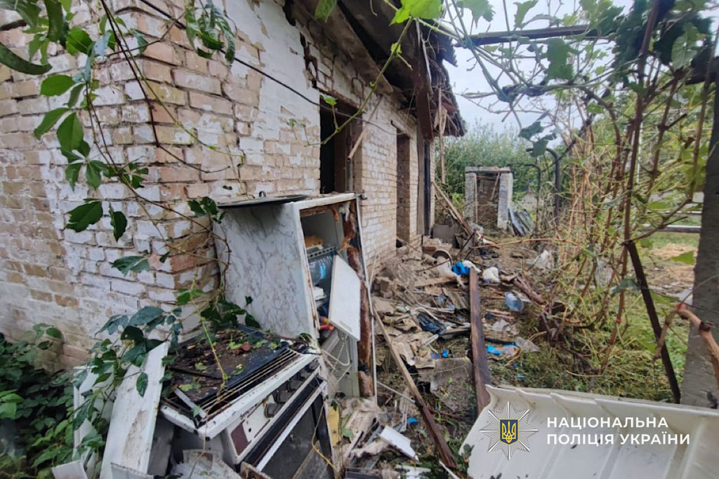 Прифронтовые общины Днепропетровщины страдали от вражеских ударов: следователи зафиксировали последствия обстрелов Прифронтовые общины Днепропетровщины страдали от вражеских ударов: следователи зафиксировали последствия обстрелов