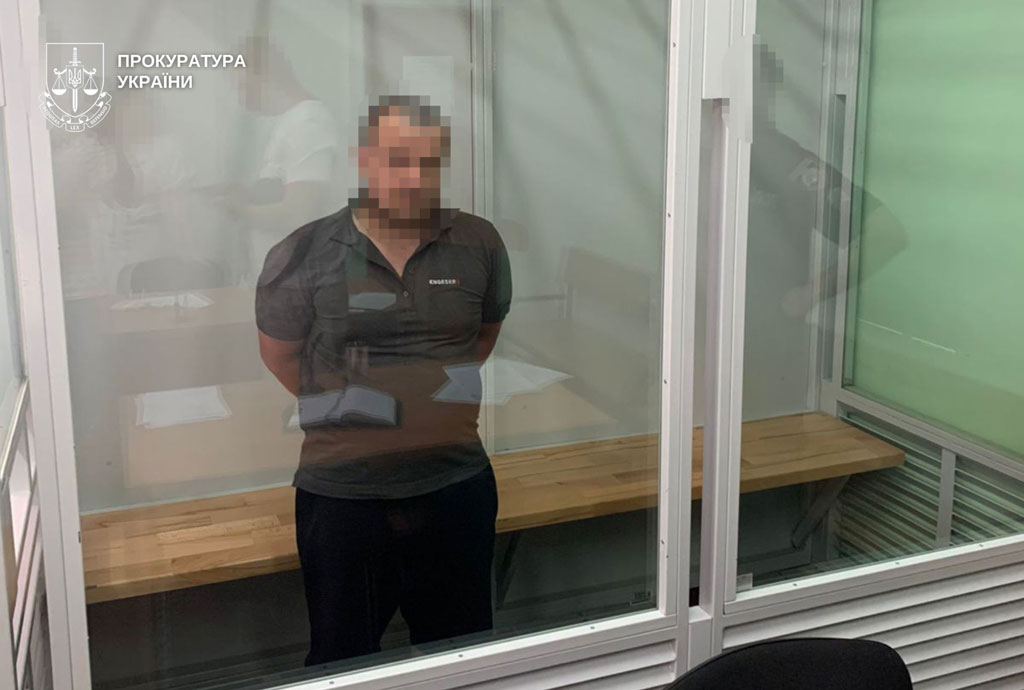 На Днепропетровщине будут судить супругов, которые избили до смерти 4-летнего сына. На теле ребенка обнаружено более 20 телесных повреждений На Днепропетровщине будут судить супругов, которые избили до смерти 4-летнего сына. На теле ребенка обнаружено более 20 телесных повреждений