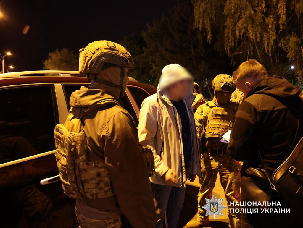 На Днепропетровщине полицейские разоблачили преступную группу, которая организовала незаконную переправку мужчин призывного возраста через границу На Днепропетровщине полицейские разоблачили преступную группу, которая организовала незаконную переправку мужчин призывного возраста через границу