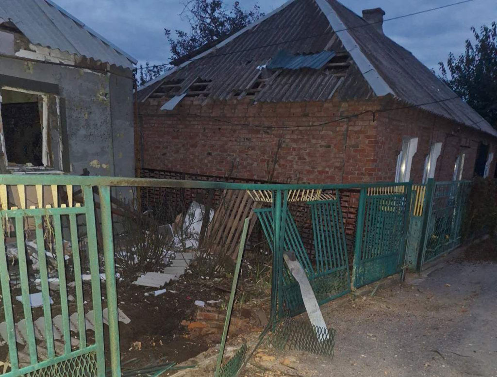 На Днепропетровщине в результате вражеского удара погибла женщина, разрушены гражданские объекты: на местах продолжается работа следователей На Днепропетровщине в результате вражеского удара погибла женщина, разрушены гражданские объекты: на местах продолжается работа следователей