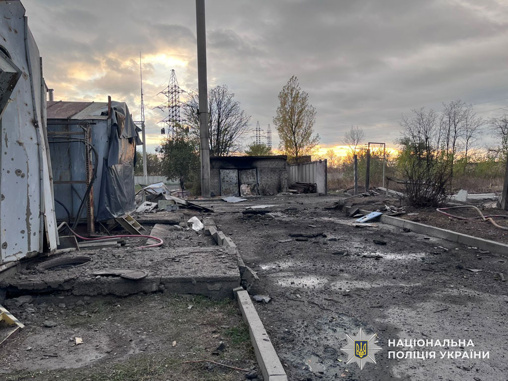 В результате массированной атаки на Днепропетровщину пострадали 16 человек: полиция документирует последствия обстрелов В результате массированной атаки на Днепропетровщину пострадали 16 человек: полиция документирует последствия обстрелов
