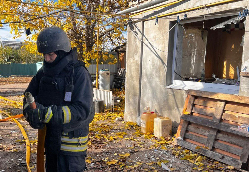 Следователи полиции Днепропетровщины зафиксировали последствия вражеских ударов по населенным пунктам области Следователи полиции Днепропетровщины зафиксировали последствия вражеских ударов по населенным пунктам области