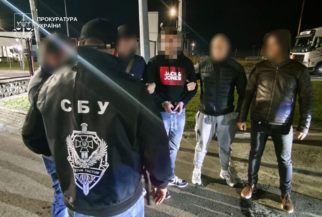 Из Германии в Украину экстрадирован участник ОПГ, который производил и сбывал наркотики в Днепре Из Германии в Украину экстрадирован участник ОПГ, который производил и сбывал наркотики в Днепре