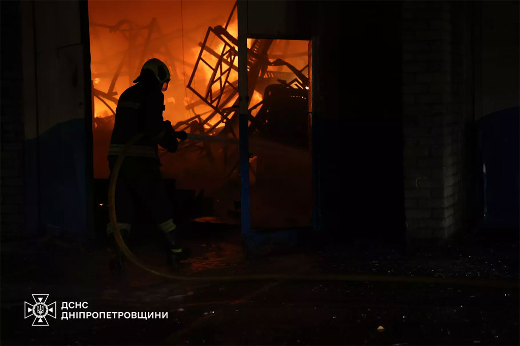 На Днепропетровщине в результате вражеских атак погибшая, пострадали люди, среди них полицейские: следователи фиксируют последствия военных преступлений На Днепропетровщине в результате вражеских атак погибшая, пострадали люди, среди них полицейские: следователи фиксируют последствия военных преступлений