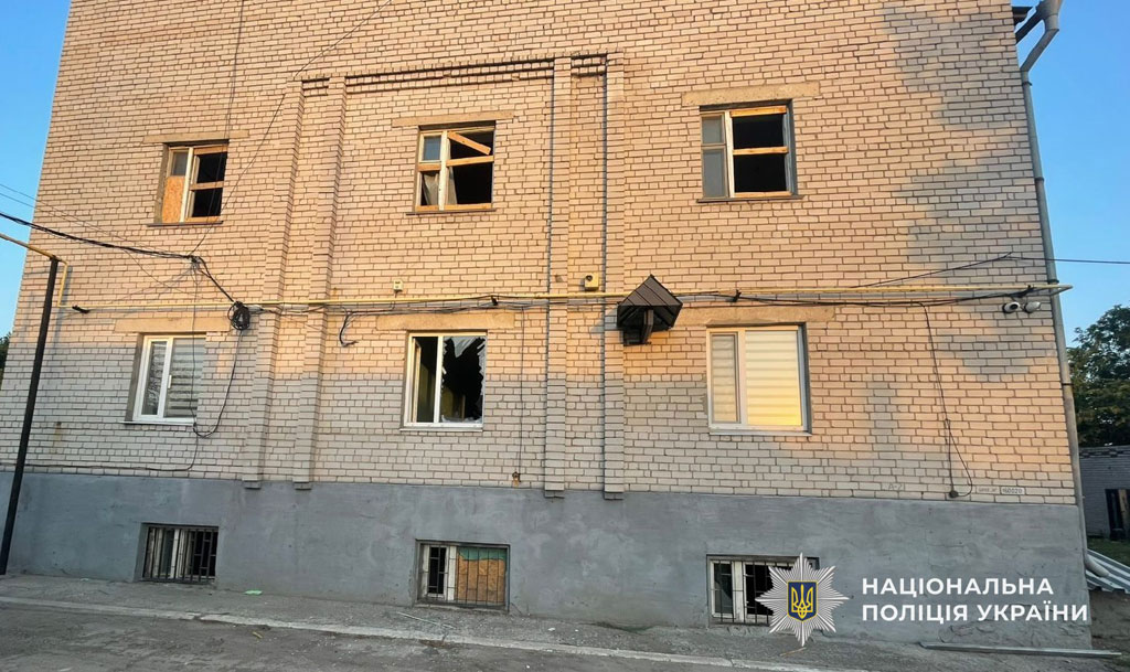 На Днепропетровщине в результате российской агрессии погибла женщина, есть раненые: полицейские задокументировали последствия военных преступлений На Днепропетровщине в результате российской агрессии погибла женщина, есть раненые: полицейские задокументировали последствия военных преступлений