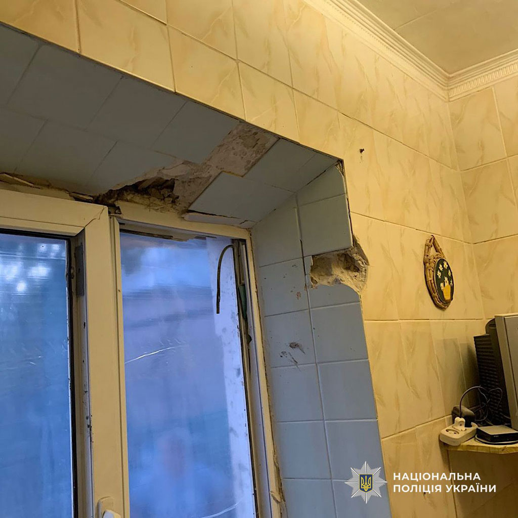 Пять общин Никопольщины получили удары врага: на местах работают следователи полиции Пять общин Никопольщины получили удары врага: на местах работают следователи полиции