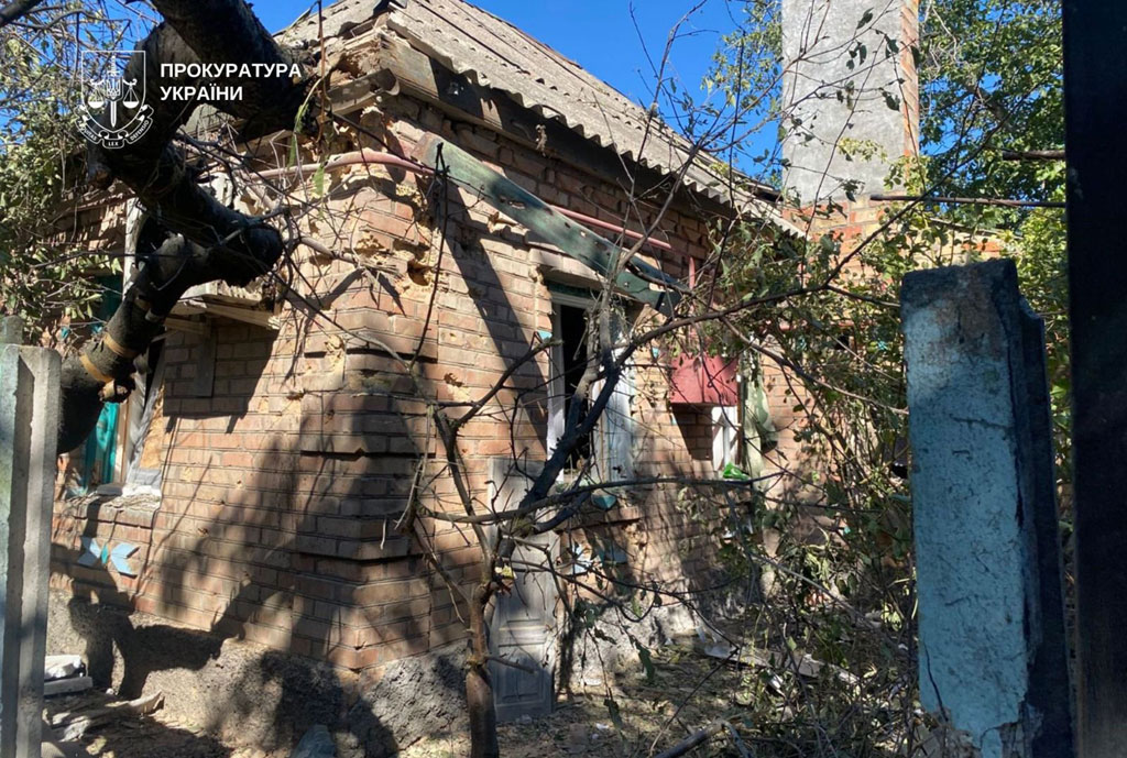 Пять общин Никопольщины получили удары врага: на местах работают следователи полиции Пять общин Никопольщины получили удары врага: на местах работают следователи полиции