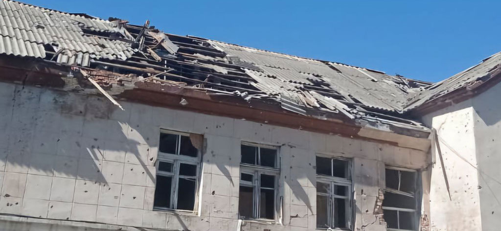 В Никополе российские войска убили человека, есть раненые: следователи фиксируют последствия попаданий В Никополе российские войска убили человека, есть раненые: следователи фиксируют последствия попаданий