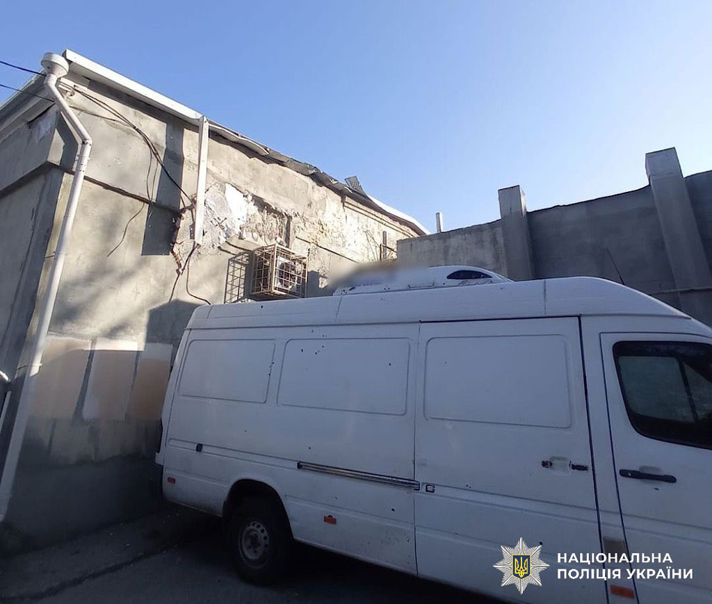 В Днепропетровской области из-за российских обстрелов пострадали шесть человек: полиция документирует последствия вражеских ударов В Днепропетровской области из-за российских обстрелов пострадали шесть человек: полиция документирует последствия вражеских ударов
