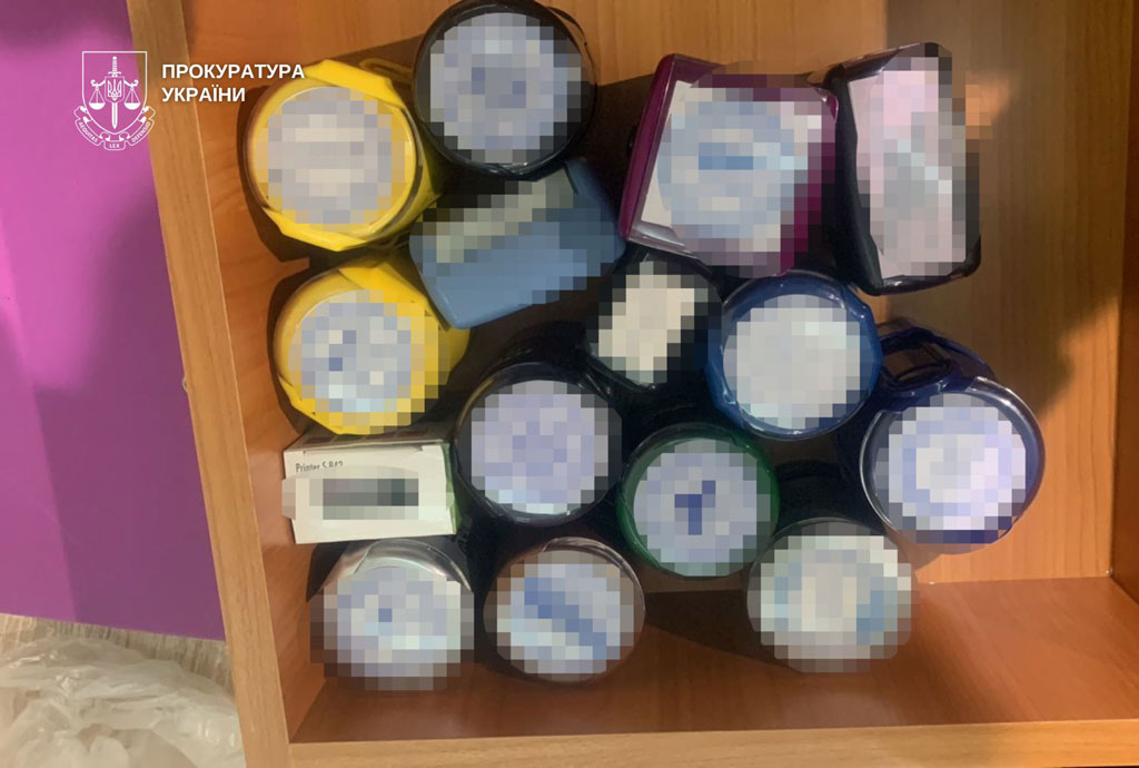 В Днепре разоблачена группа лиц, наладивших схему поставки продукции сельскохозяйственного назначения в РФ. Проведено 37 обысков, задержаны 7 человек В Днепре разоблачена группа лиц, наладивших схему поставки продукции сельскохозяйственного назначения в РФ. Проведено 37 обысков, задержаны 7 человек